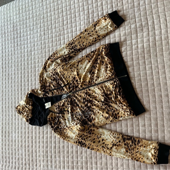 Vintage ED HARDY Cheetah Rhinestone hoodie - Picture 3 of 11